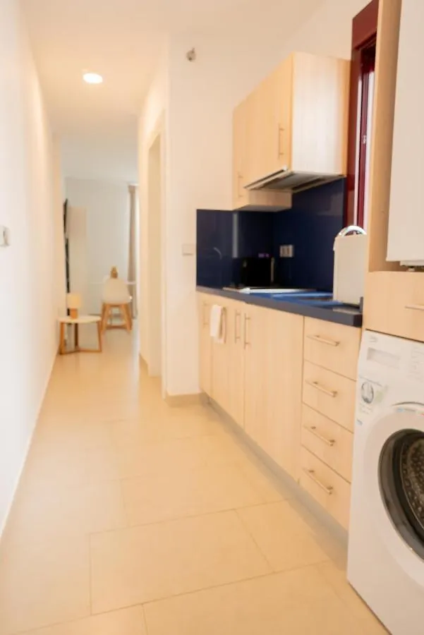 Gotoseville Altair Suites 0*, Σεβίλλη